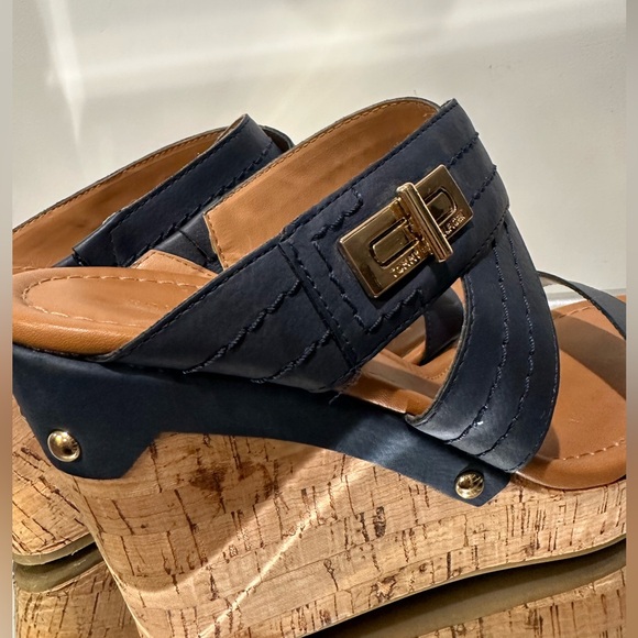 Tommy Hilfiger Navy and Tan Wedge Sandals - Picture 8 of 9